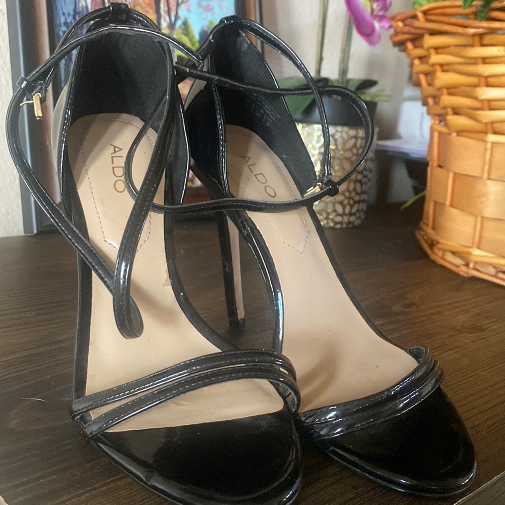 Size 5 Aldo Black High heels